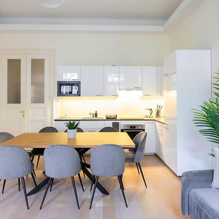 Exclusive & Spacious Central Residence W/ 4Bedrm 2Bathrm Budapeszt Zewnętrze zdjęcie