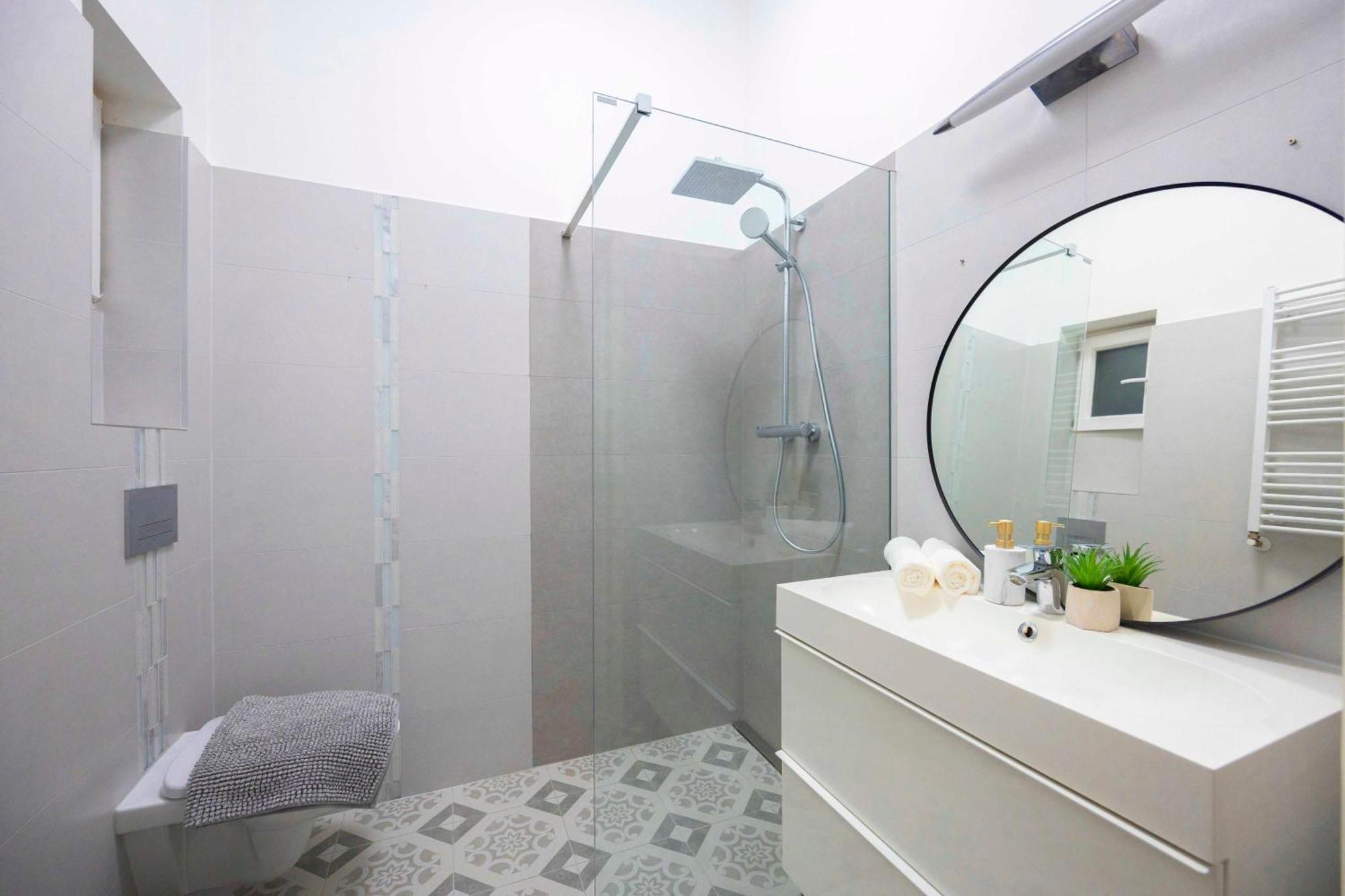 Exclusive & Spacious Central Residence W/ 4Bedrm 2Bathrm Budapeszt Zewnętrze zdjęcie